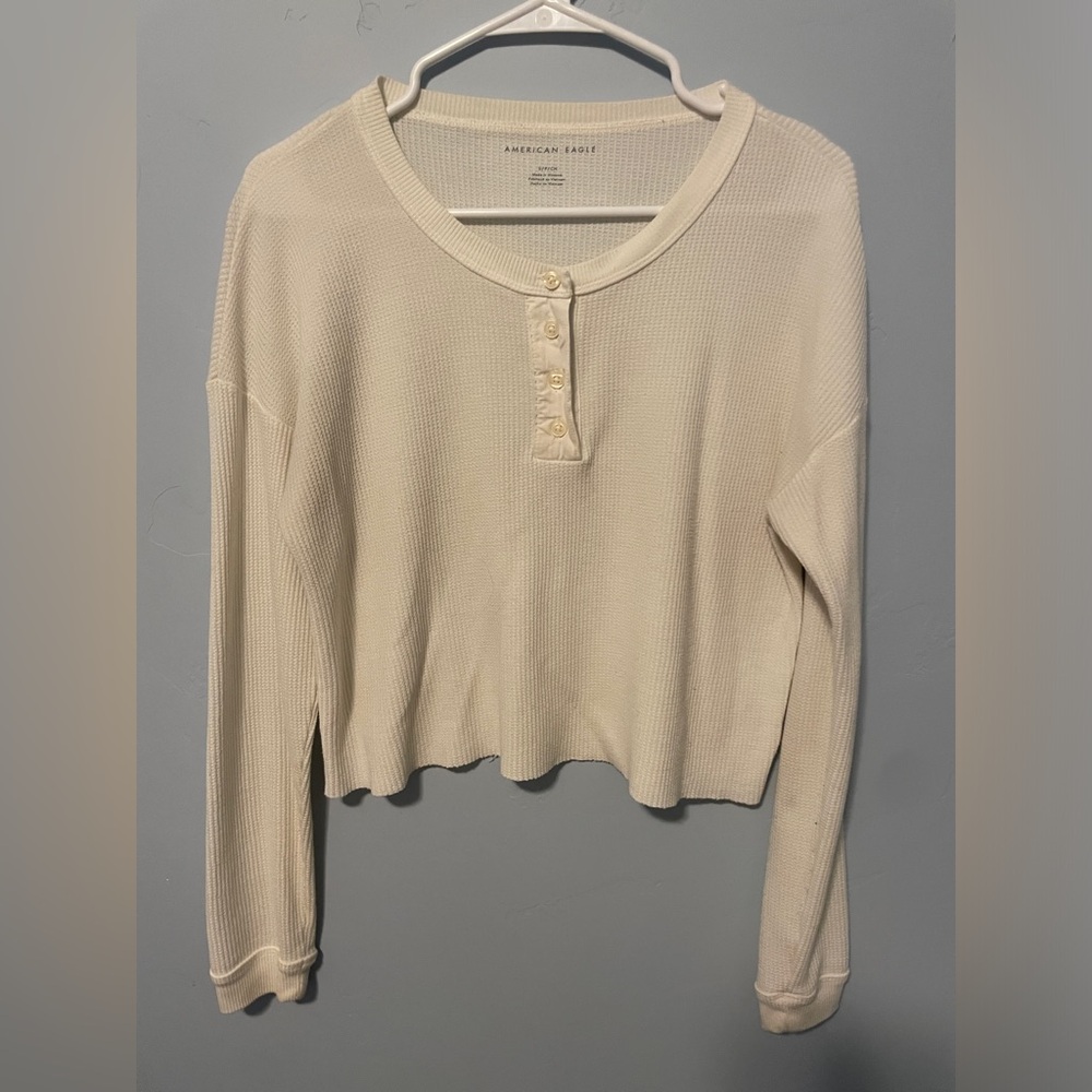 American Eagle Long Sleeve Cropped Top